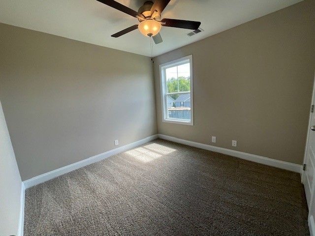 1105 Poppyseed Dr, Oak Grove, KY 42262