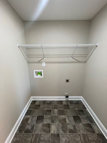 1105 Poppyseed Dr, Oak Grove, KY 42262
