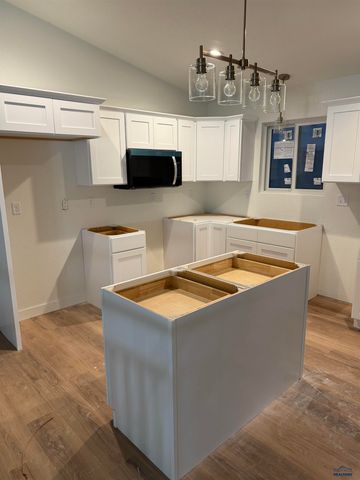 5328 SILVERTON ST, Rapid City, SD 57703