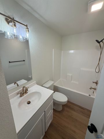 5328 SILVERTON ST, Rapid City, SD 57703
