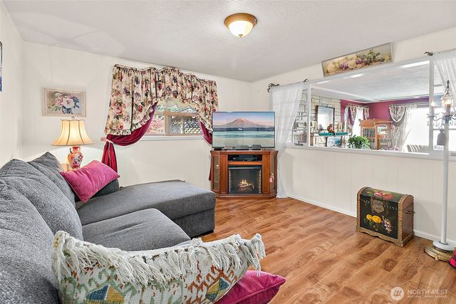 502 E 32nd Street, Tacoma, WA 98404