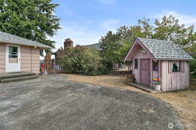 502 E 32nd Street, Tacoma, WA 98404