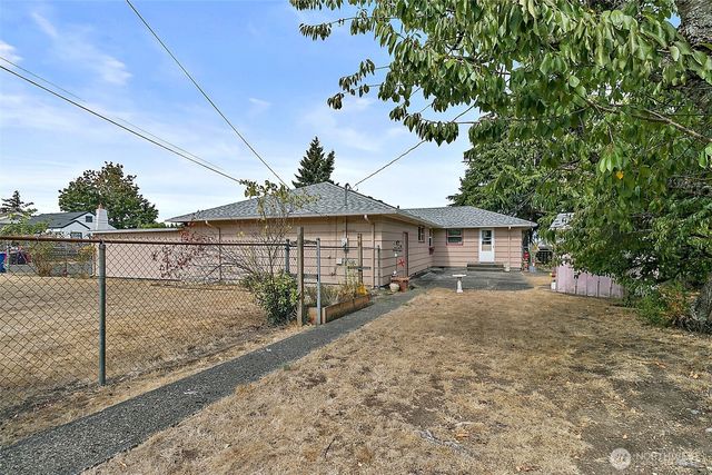 502 E 32nd Street, Tacoma, WA 98404
