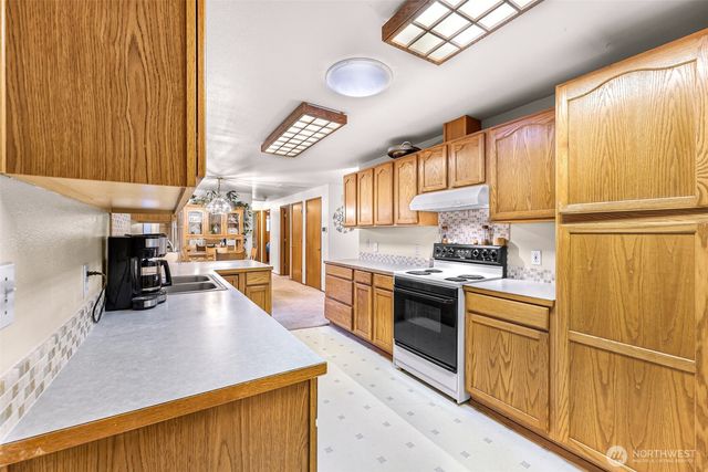 13006 160th Avenue SE, Renton, WA 98059