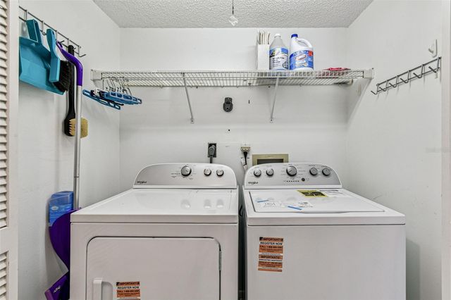 7676 EAGLE CREEK DRIVE, Sarasota, FL 34243