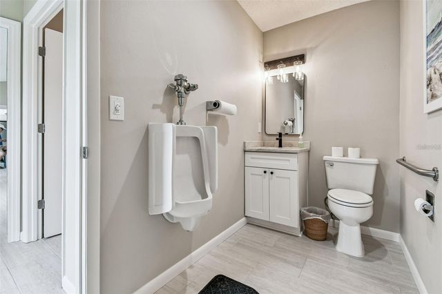 7676 EAGLE CREEK DRIVE, Sarasota, FL 34243