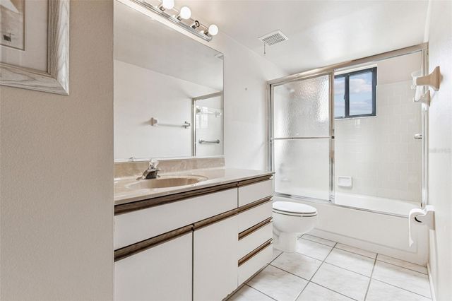 7676 EAGLE CREEK DRIVE, Sarasota, FL 34243