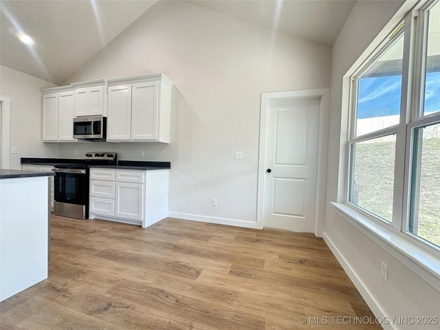 890 E Harlan Drive, Tahlequah, OK 74464