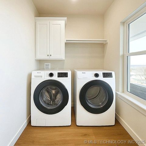 890 E Harlan Drive, Tahlequah, OK 74464