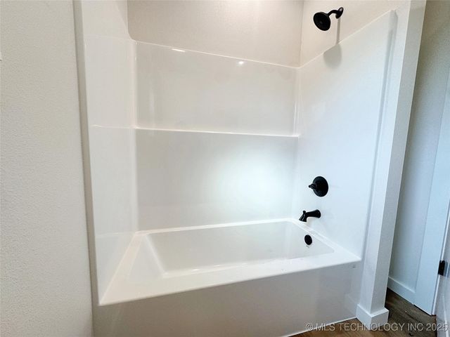 890 E Harlan Drive, Tahlequah, OK 74464