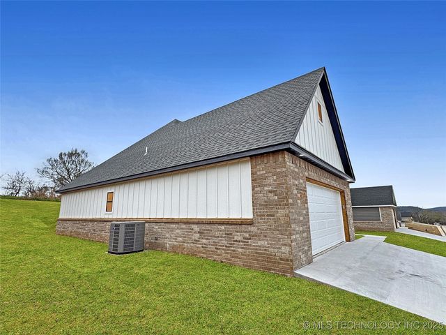 890 E Harlan Drive, Tahlequah, OK 74464
