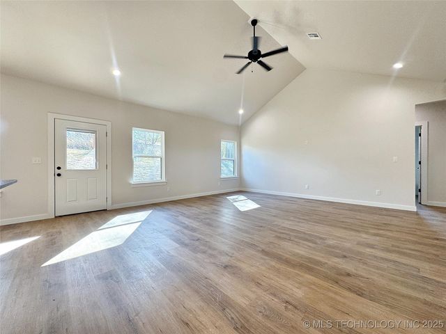 890 E Harlan Drive, Tahlequah, OK 74464