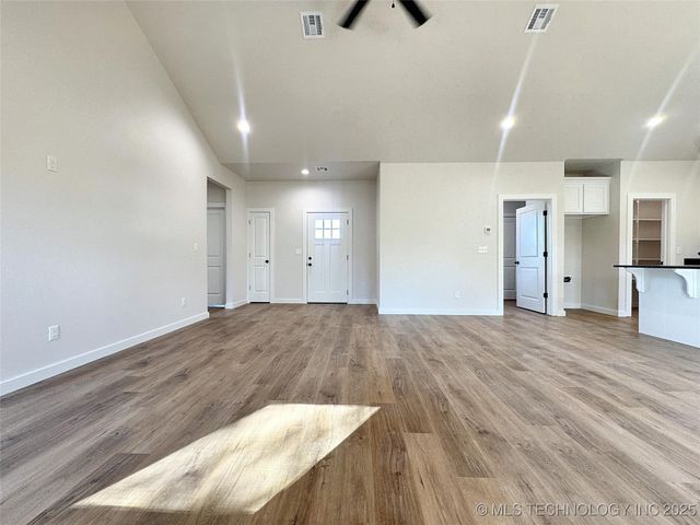 890 E Harlan Drive, Tahlequah, OK 74464