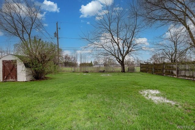 986 Enola Road, Grand Island, NY 14072