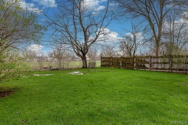 986 Enola Road, Grand Island, NY 14072