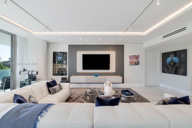 10203 Collins Avenue 201, Bal Harbour, FL 33154