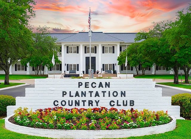 112 Palamino Court, Granbury, TX 76049