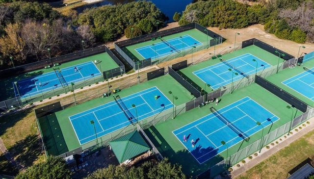 112 Palamino Court, Granbury, TX 76049