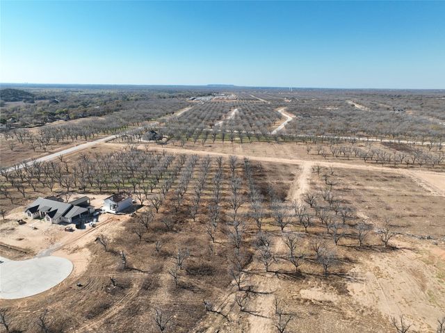 112 Palamino Court, Granbury, TX 76049