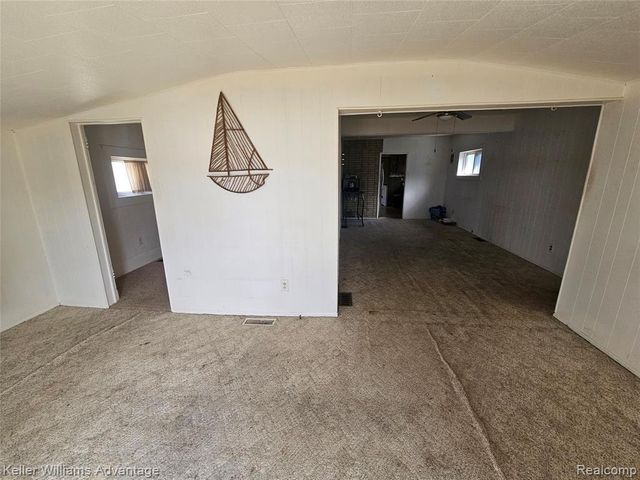 2219 Gray Road, Lapeer, MI 48446