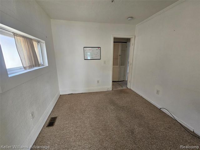 2219 Gray Road, Lapeer, MI 48446