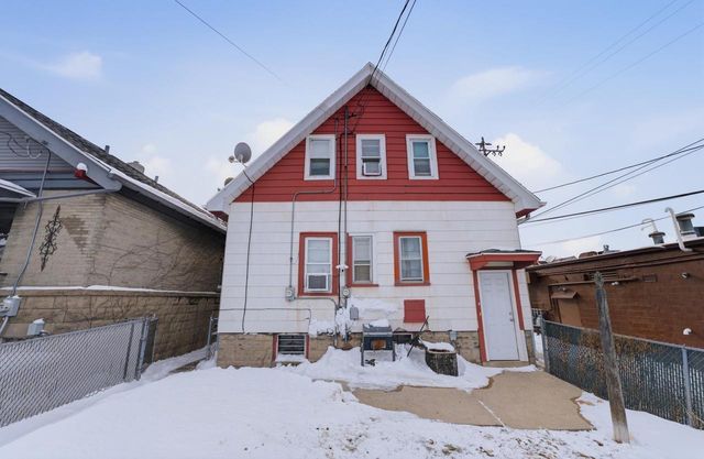 1332 S 57th STREET, West Allis, WI 53214