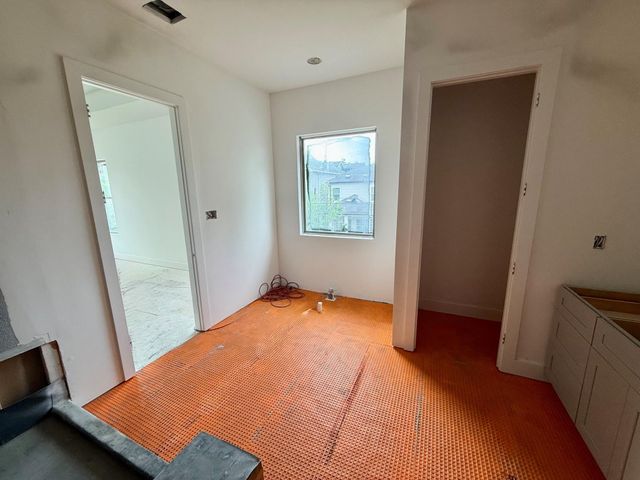 920 E 25th Street, Houston, TX 77009