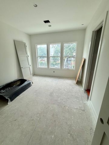 920 E 25th Street, Houston, TX 77009