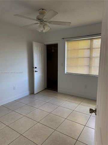 12135 SW 182nd Terrace, Miami, FL 33177