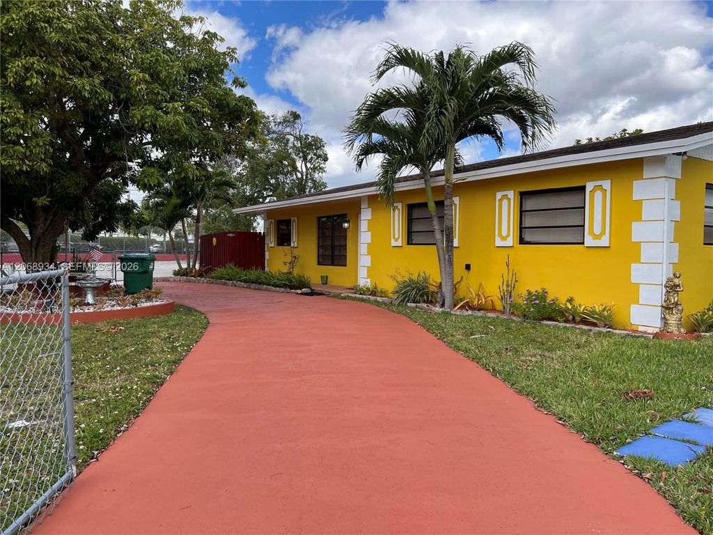 12135 SW 182nd Terrace, Miami, FL 33177