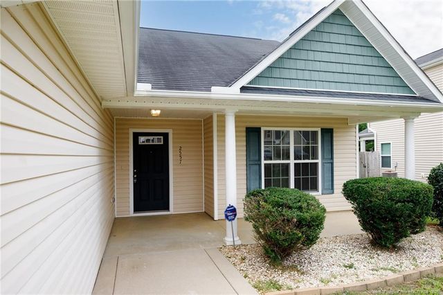 2557 Spinnaker Drive, Hope Mills, NC 28348