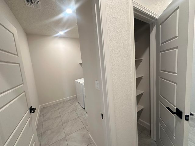 6731 Clayton Drive NE, Rio Rancho, NM 87144