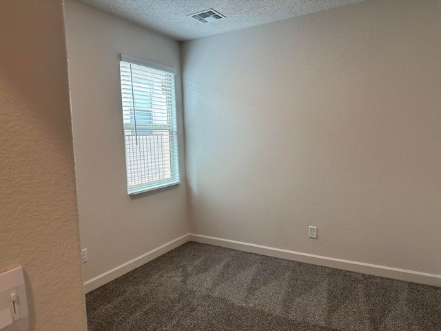 6731 Clayton Drive NE, Rio Rancho, NM 87144