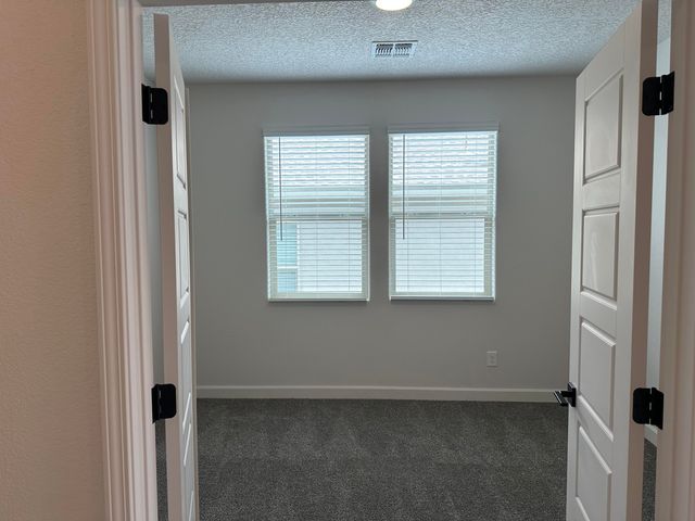 6731 Clayton Drive NE, Rio Rancho, NM 87144