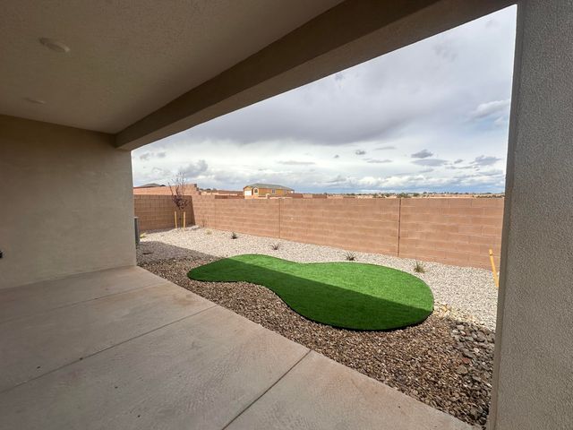 6731 Clayton Drive NE, Rio Rancho, NM 87144