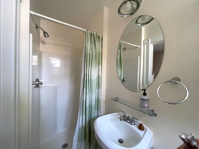 3 Wyatt Circle 3, Somerville, MA 02143