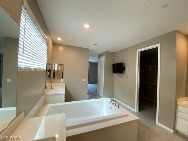 695 Daylight Ridge Court, Henderson, NV 89052