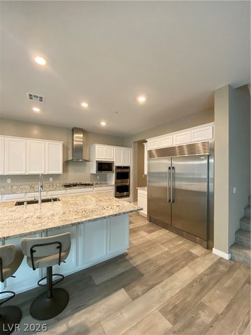 695 Daylight Ridge Court, Henderson, NV 89052