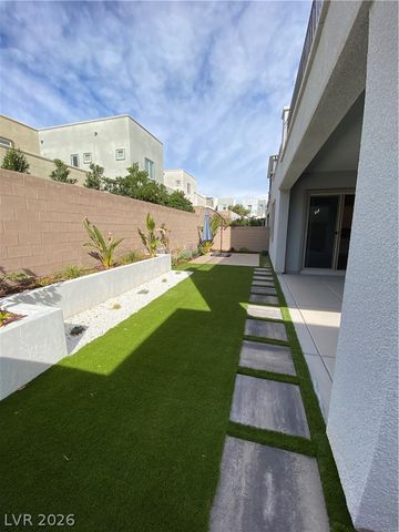 695 Daylight Ridge Court, Henderson, NV 89052