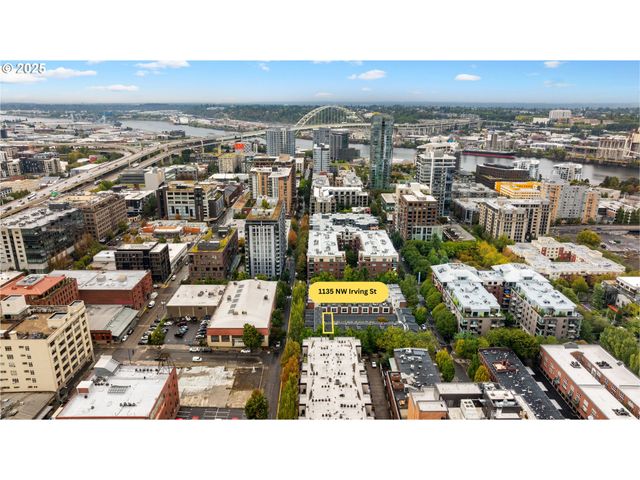 1135 Nw IRVING St, Portland, OR 97209