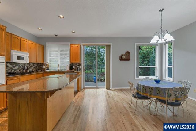 5898 Sawgrass St SE, Salem, OR 97306