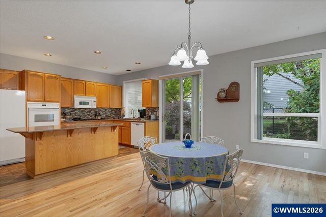 5898 Sawgrass St SE, Salem, OR 97306