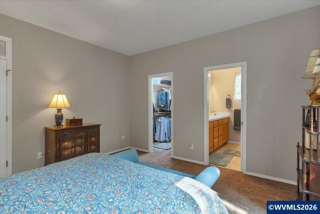 5898 Sawgrass St SE, Salem, OR 97306