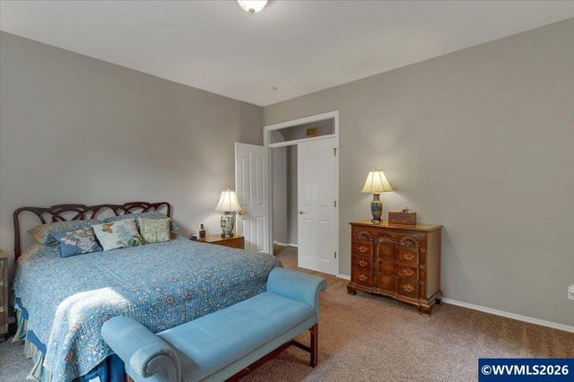 5898 Sawgrass St SE, Salem, OR 97306