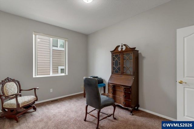 5898 Sawgrass St SE, Salem, OR 97306
