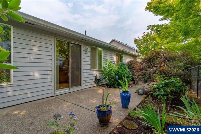 5898 Sawgrass St SE, Salem, OR 97306