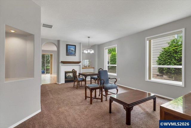 5898 Sawgrass St SE, Salem, OR 97306