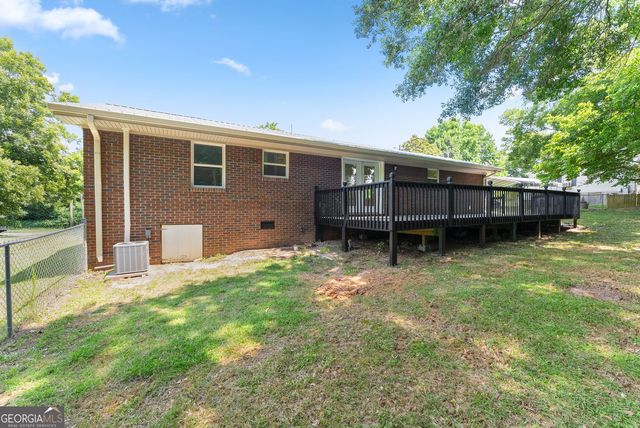 6018 Hwy 52, Gillsville, GA 30543