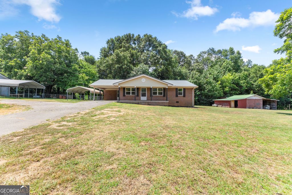6018 Hwy 52, Gillsville, GA 30543