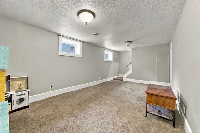 1415 8th Avenue S, Fargo, ND 58103